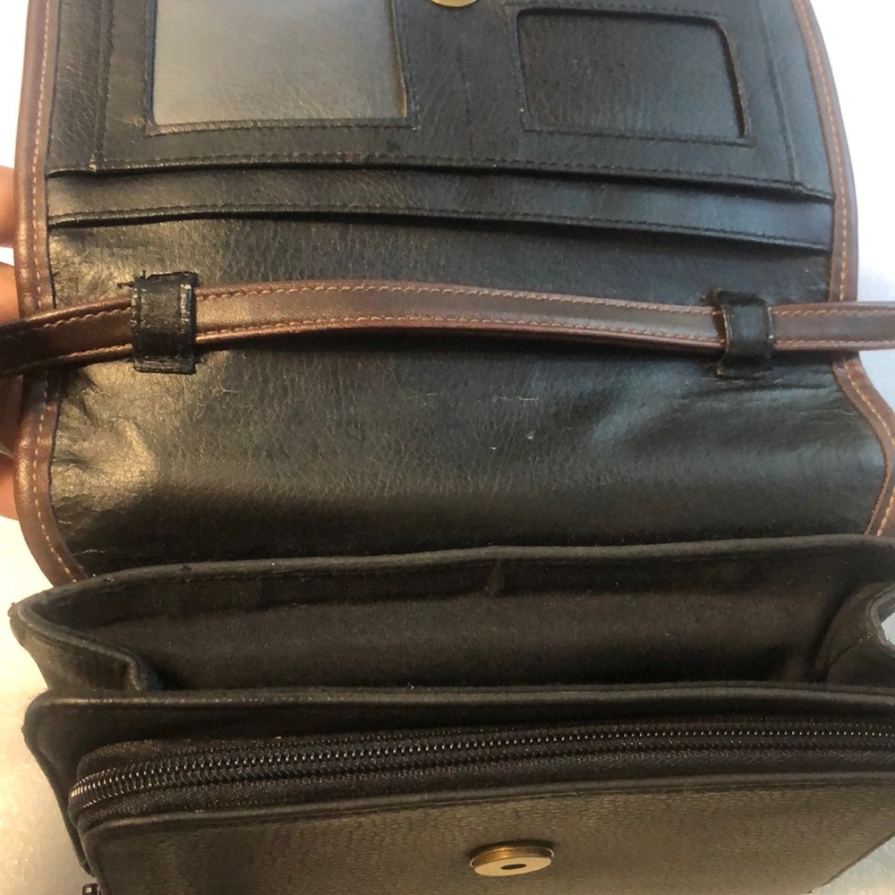 Cherokee Brown leather cross body purse - Picture 16 of 16